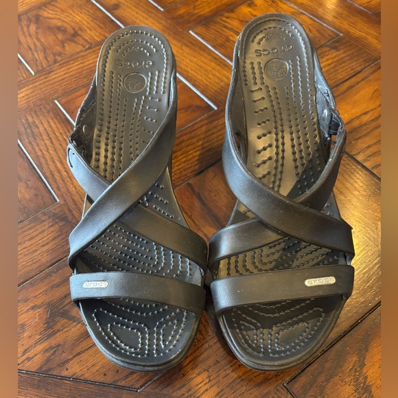 CROCKS size 10 healed sandle - new without box. - Picture 1 of 7